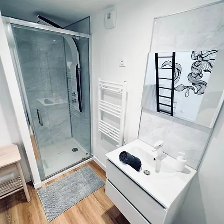 Nouveau! Centre T3 Avec Wifi, Tv, Netflix Rijsel
