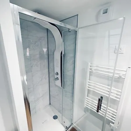 Apartamento Nouveau! Centre T3 Avec Wifi, Tv, Netflix *
